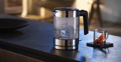 Czajnik elektryczny szklany WMF Kitchenminis bezprzewodowy 1l