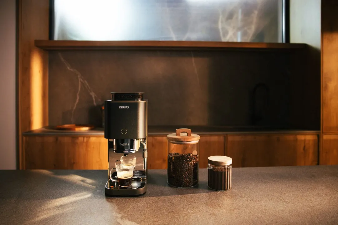 Ekspres do kawy ciśnieniowy KRUPS Coffee Crush kolbowy z młynkiem szary