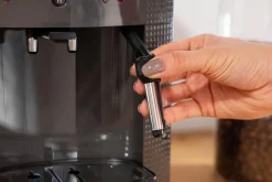 Ekspres do kawy ciśnieniowy KRUPS ESSENTIAL EA810B