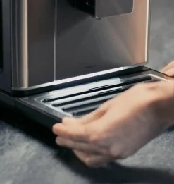 Ekspres do kawy ciśnieniowy WMF Perfection 670 automatyczny