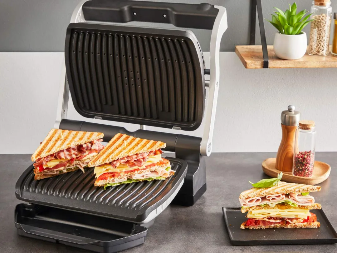 Grill elektryczny TEFAL OPTIGRILL+ GC718D