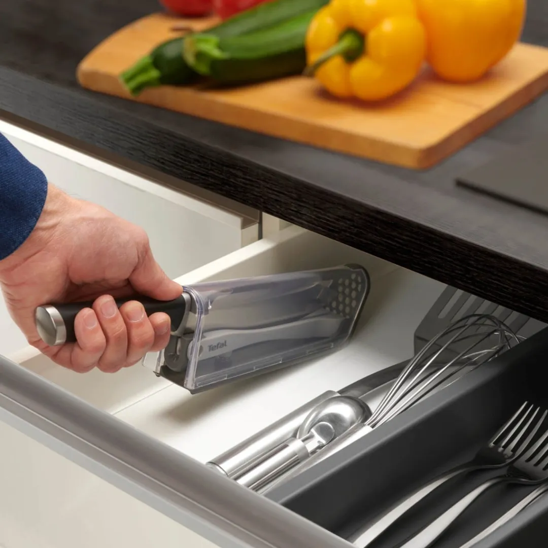 Nóż ze stali nierdzewnej TEFAL EverSharp + ostrzałka