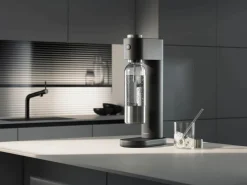 Saturator do wody gazowanej WMF Element One stalowy czarny butelka 750ml