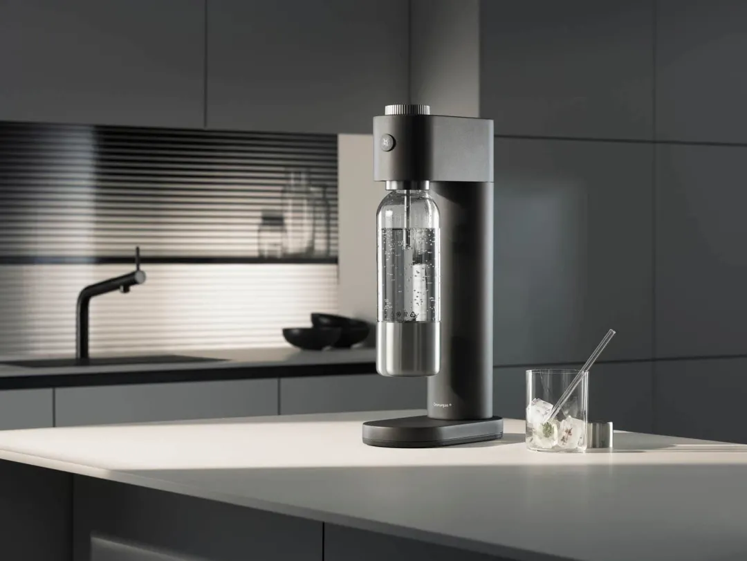Saturator do wody gazowanej WMF Element One stalowy czarny butelka 750ml